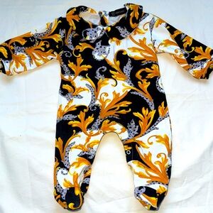Versace kids baby printed unisex one piece set size 6/9 months
